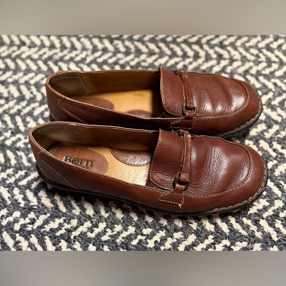 BORN Leather Slip On Loafer in Chestnut Brown Size 9.5 - Picture 6 of 8